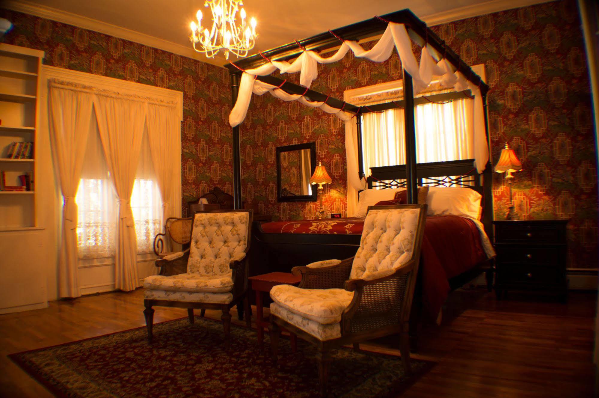 Silver Heart Inn & Cottages Индипендънс Екстериор снимка