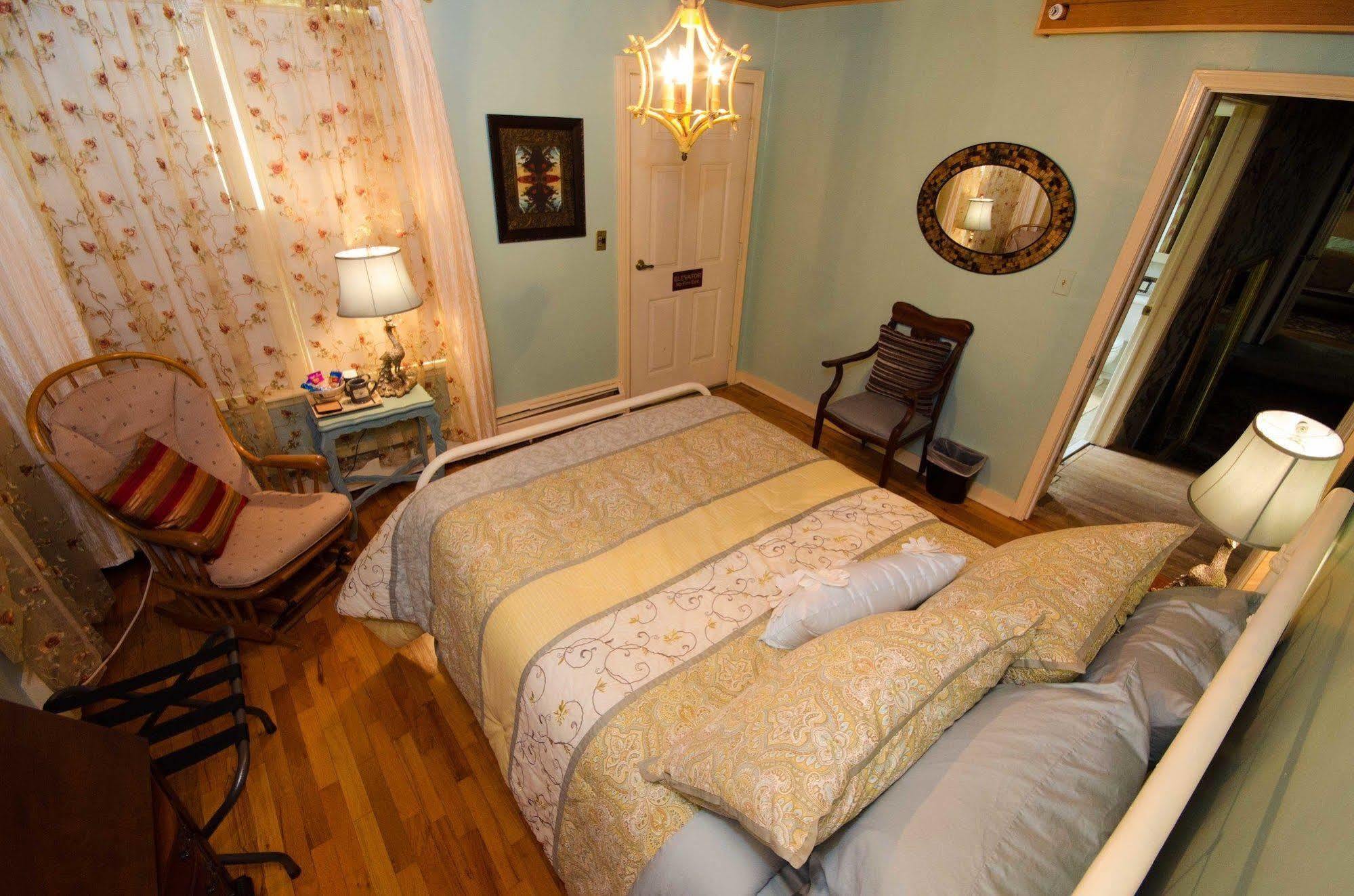 Silver Heart Inn & Cottages Индипендънс Екстериор снимка